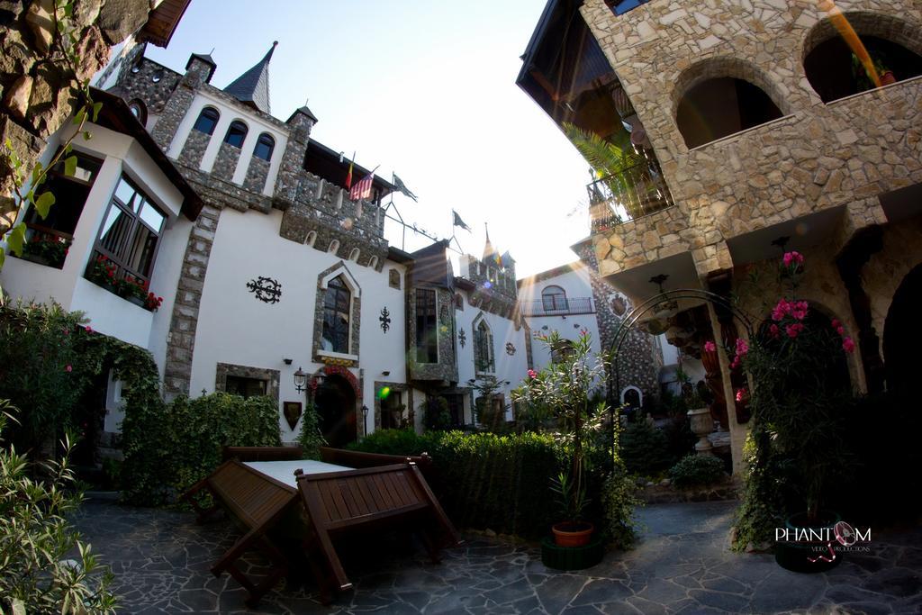 Hunter Prince Castle Hotel Turda Extérieur photo